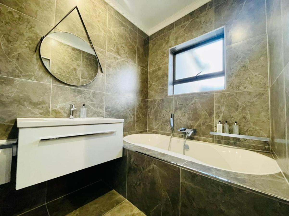 Cozier Glitz Villa Cape Town Luaran gambar