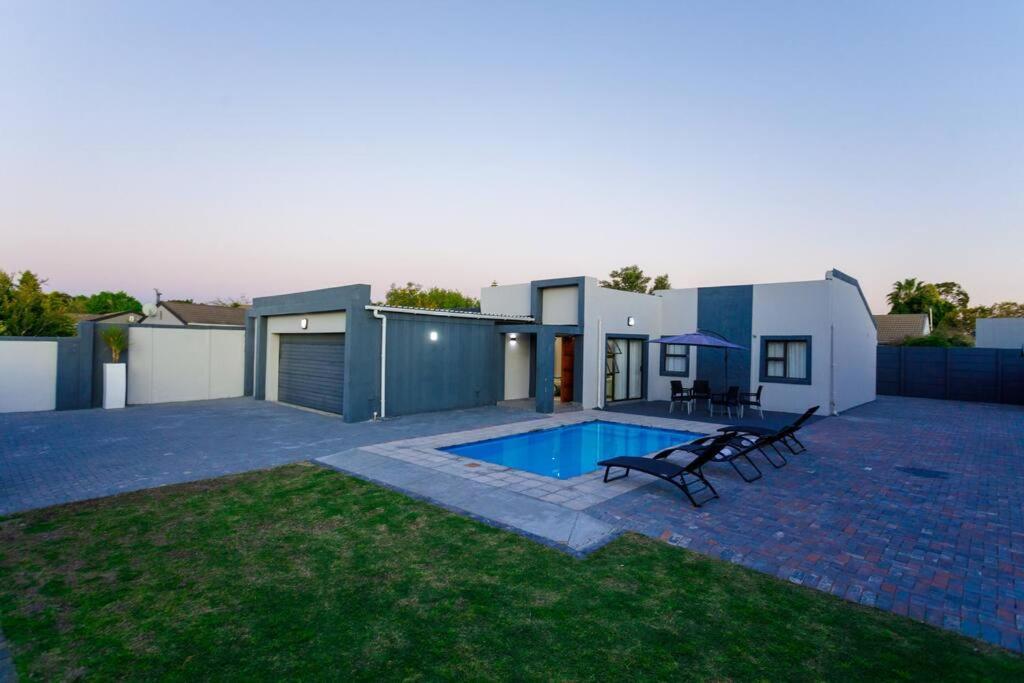 Cozier Glitz Villa Cape Town Luaran gambar